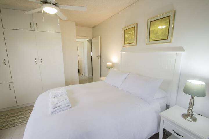 Room 5 of 70