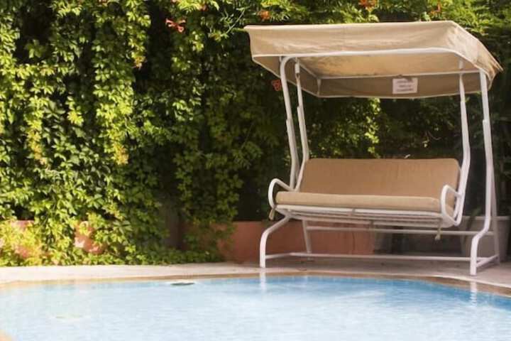 Hotel Pool