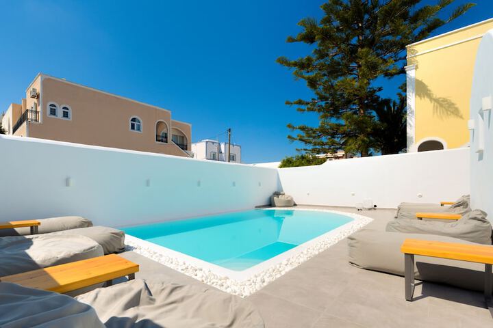 Pool 58 of 71