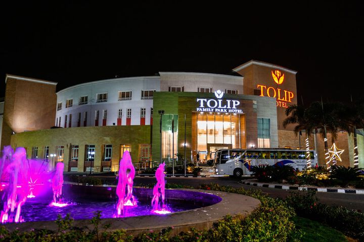 Hotel Exterior 97 of 102