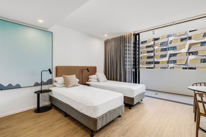 Room 16 of 82