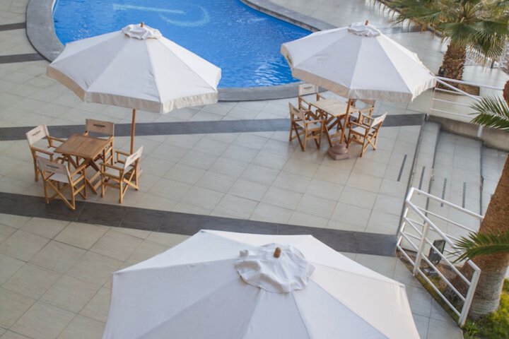 Pool 67 of 124