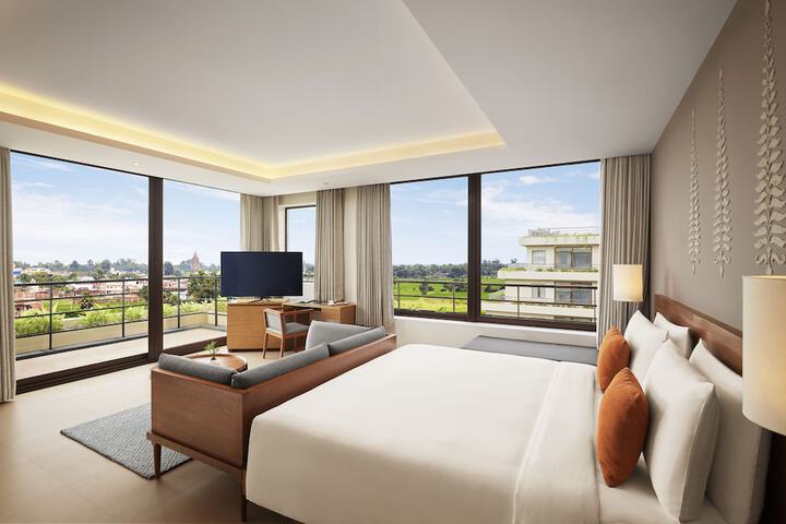 Room 7 of 30