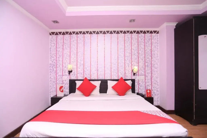 Room 3 of 14