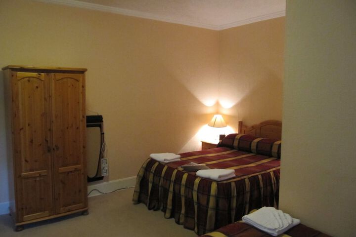 Room 3 of 11