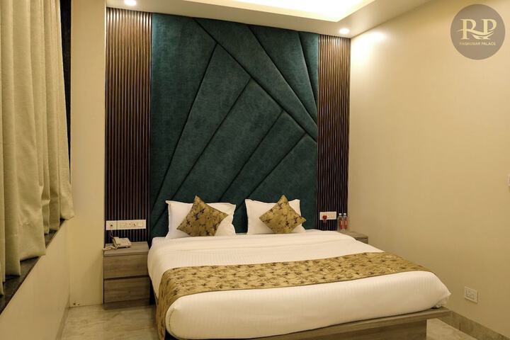 Room 19 of 43