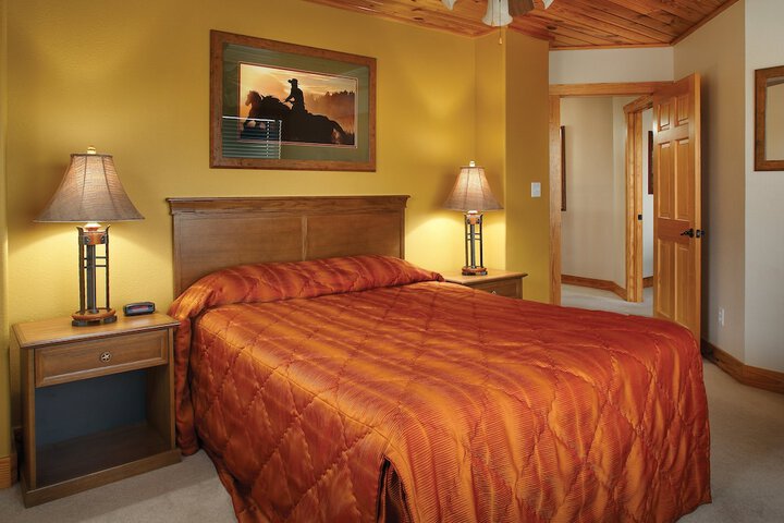 Room 6 of 38