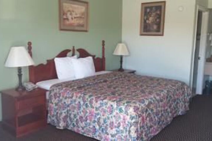 Room 43 of 60