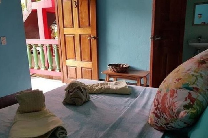 Room 6 of 65