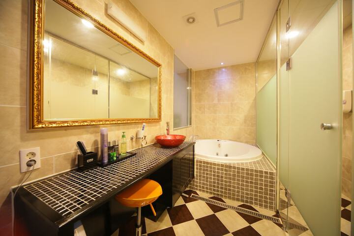 Bath Photo
