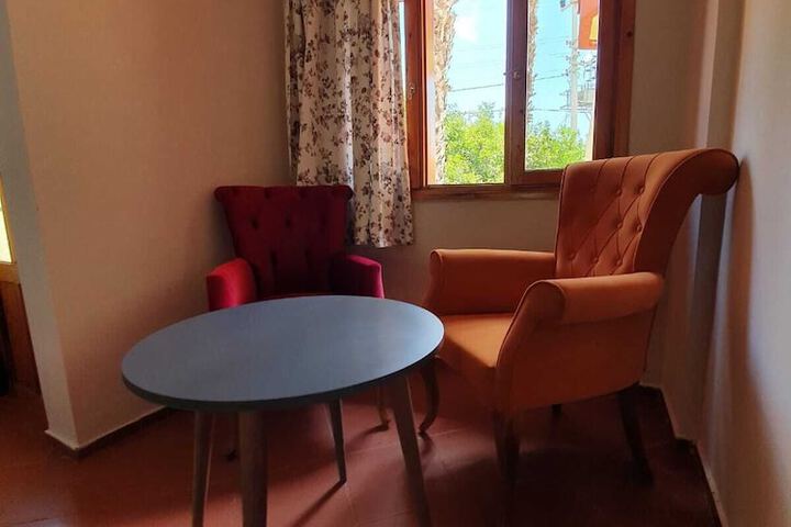 Room 47 of 80