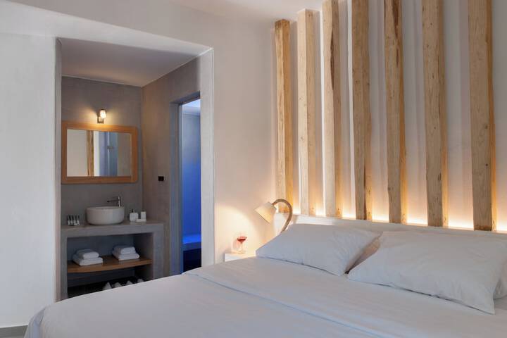 Room 15 of 74