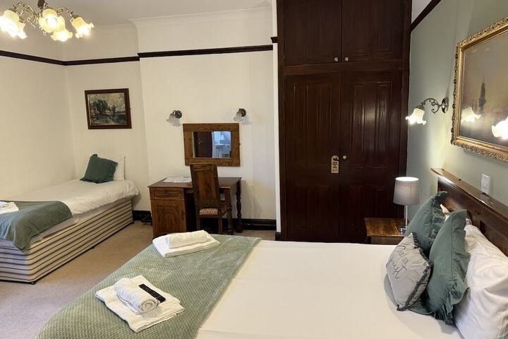 Room 46 of 86