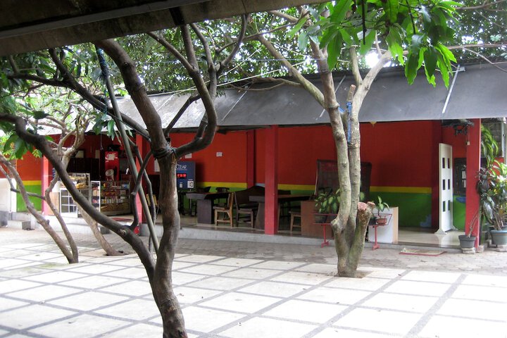Children's play area - outdoor