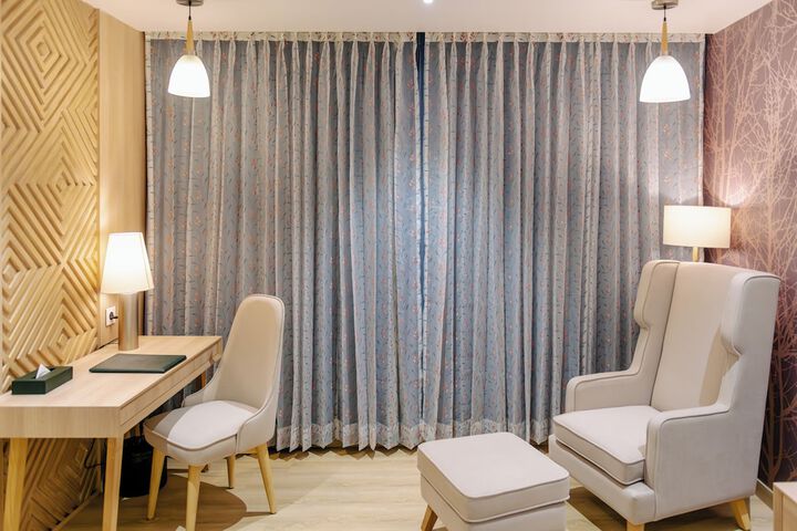 Room 7 of 38