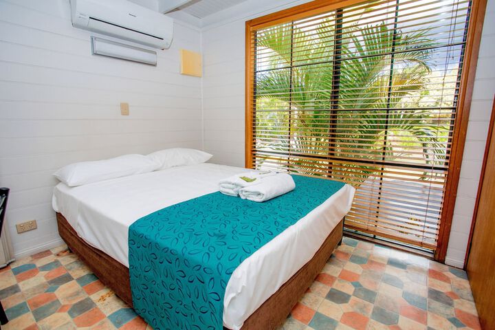 Room 4 of 81