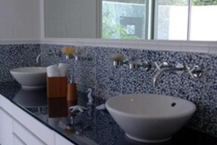 Room 32 of 118