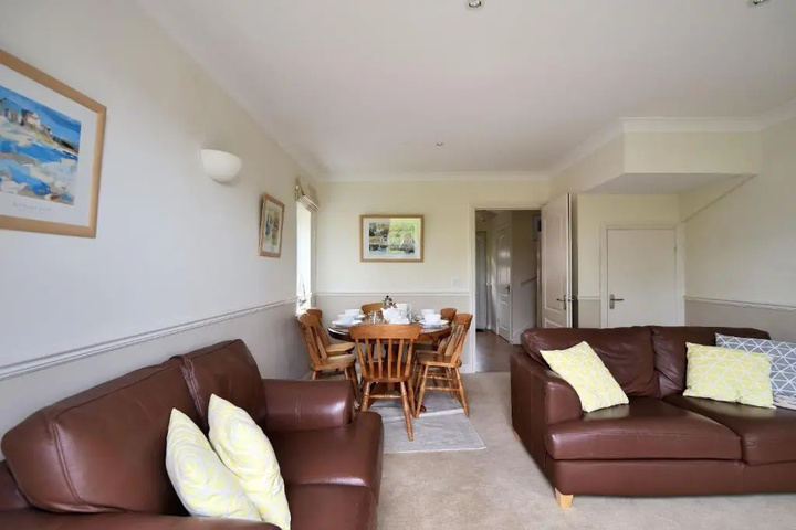 54 Henrys Way