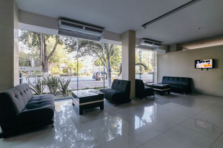 Lobby Entry