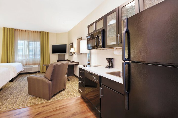 Room 14 of 40