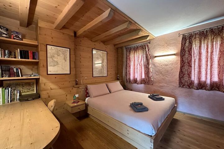 Room 27 of 91