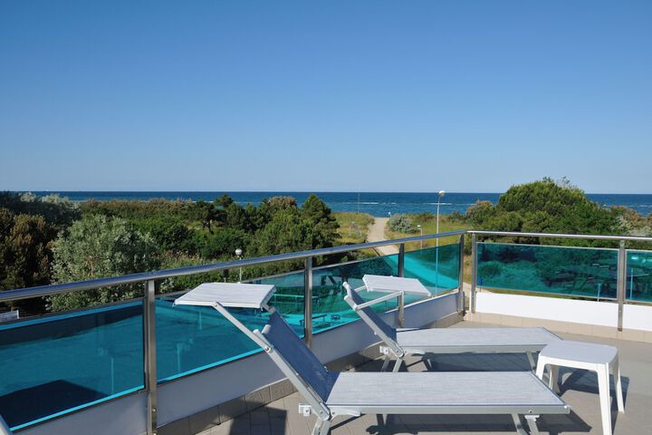 Sundeck