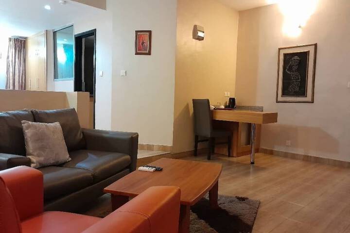 Room 16 of 110