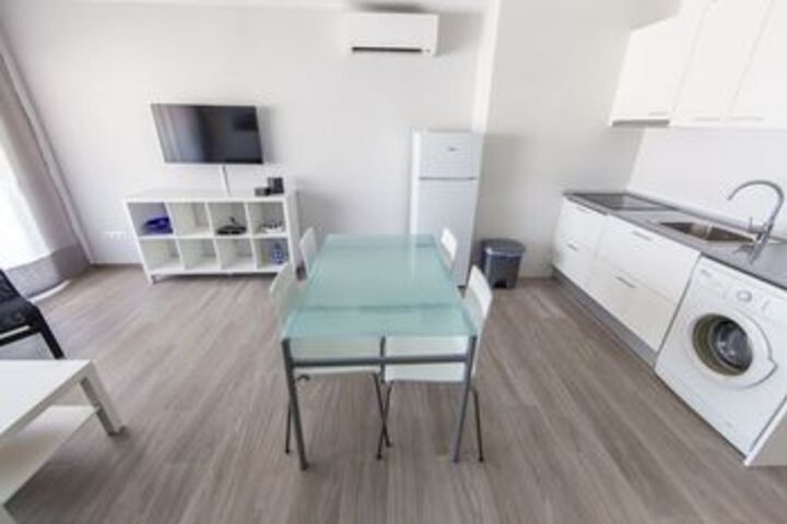Room 13 of 24