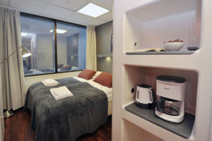 Hotel Suite Photo