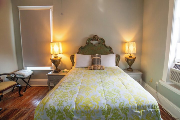 Lodge Premium Cabin Queen Bed (34 of 79)