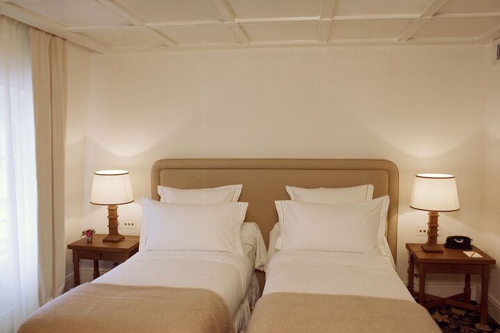Room 29 of 61