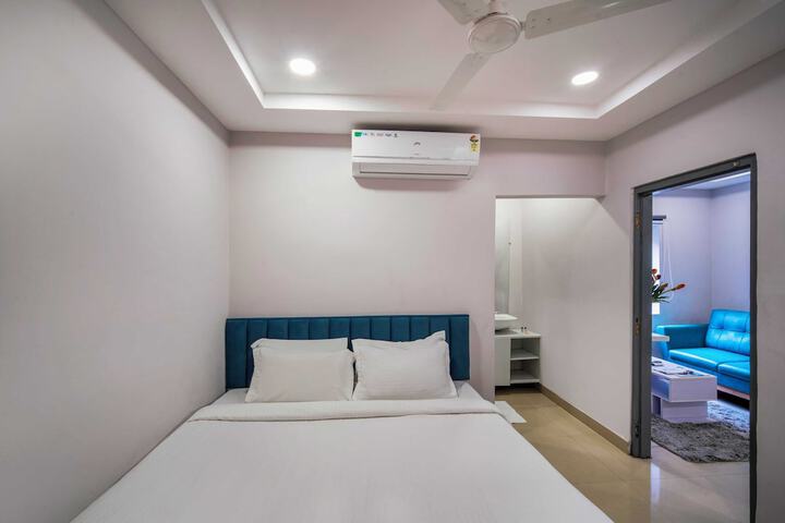 Room 10 of 27