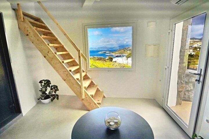 Room 2 of 49