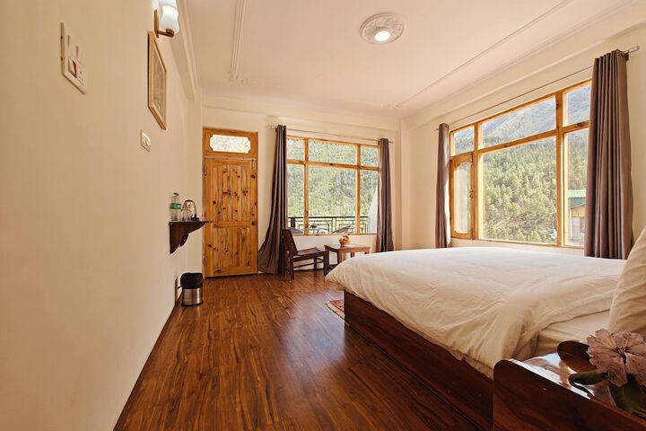 Room 16 of 58