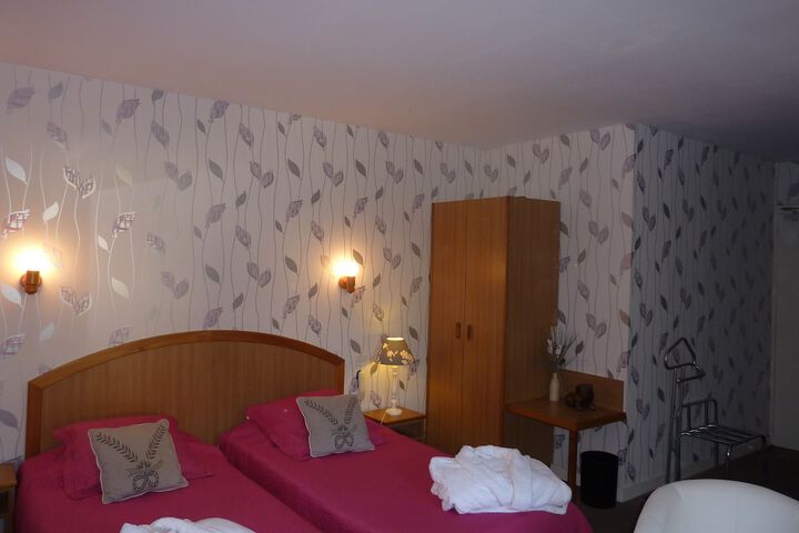 Room 17 of 61