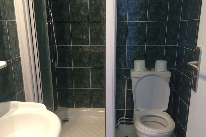 Room 45 of 61