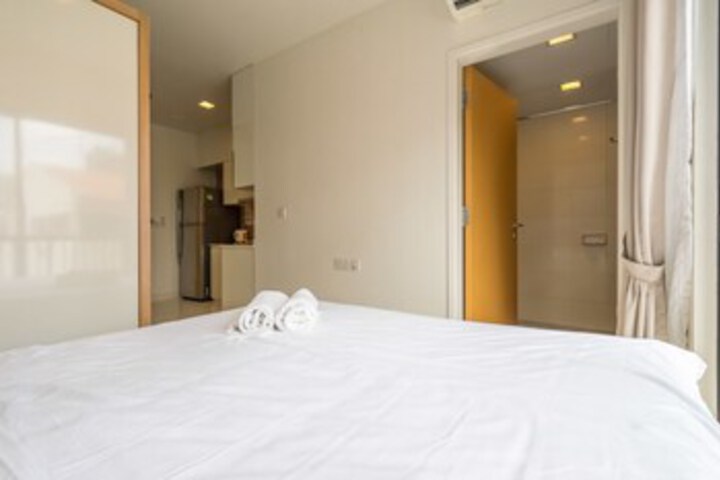 Room 12 of 12