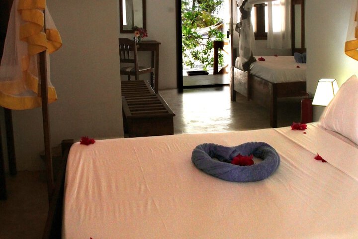 Room 4 of 43