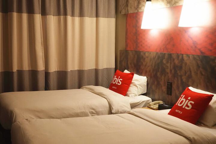 Room 21 of 65