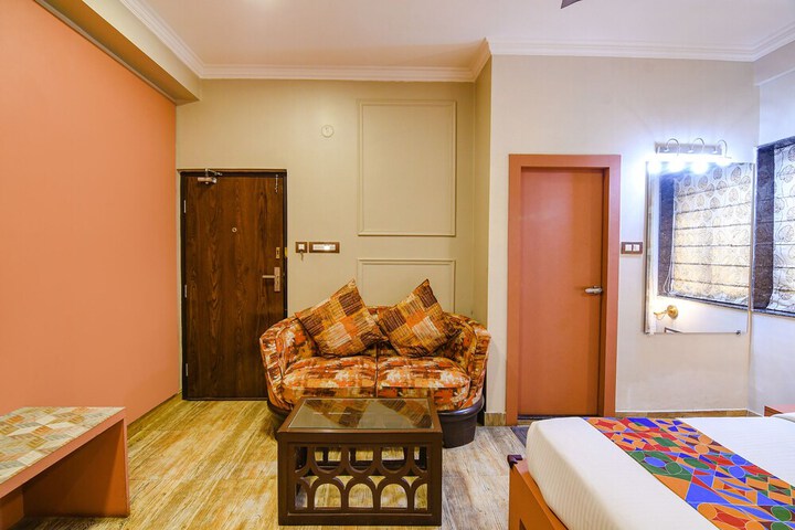 Room 25 of 34