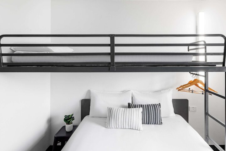 Room 9 of 41