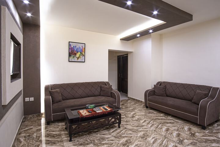 Room 20 of 33
