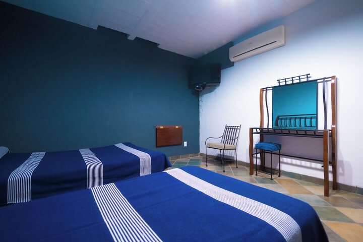 Room 14 of 82