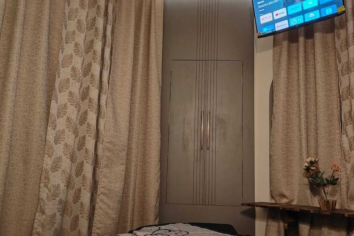 Room 15 of 53