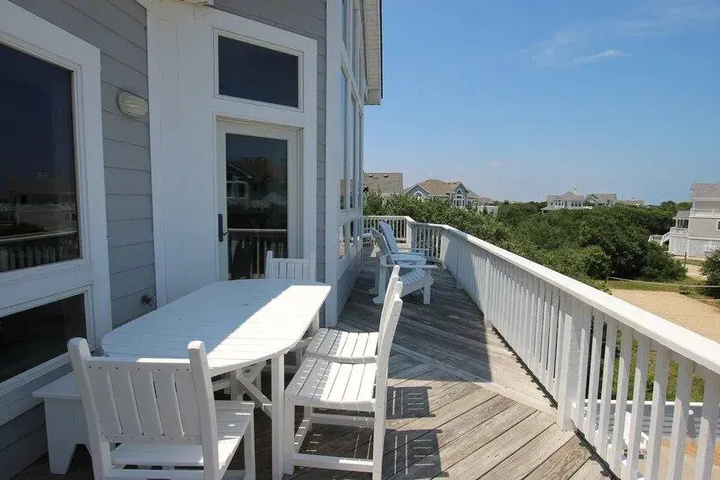 Paradise Cove - 8 Br home by RedAwning