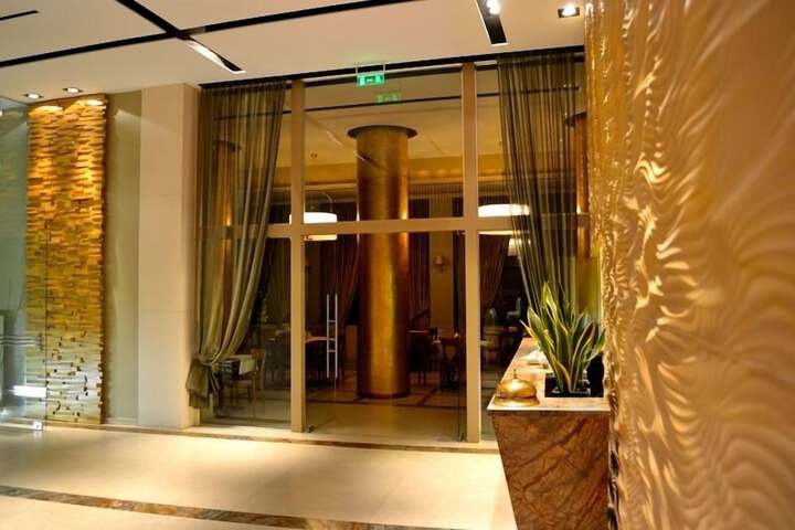 Hotel 2 of 52