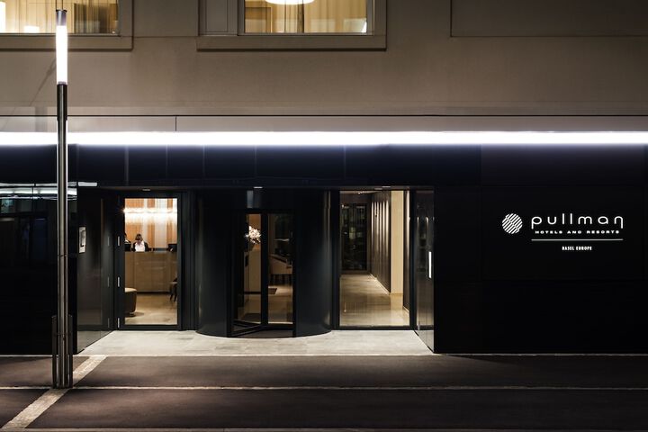 Hotel 56 of 65