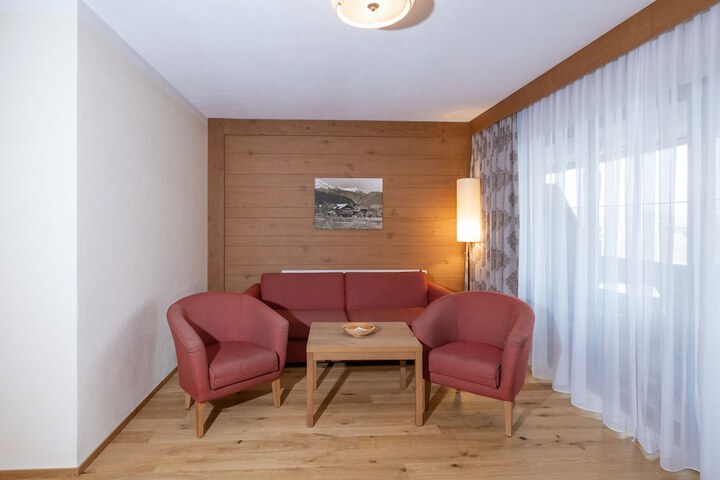 Room 30 of 98