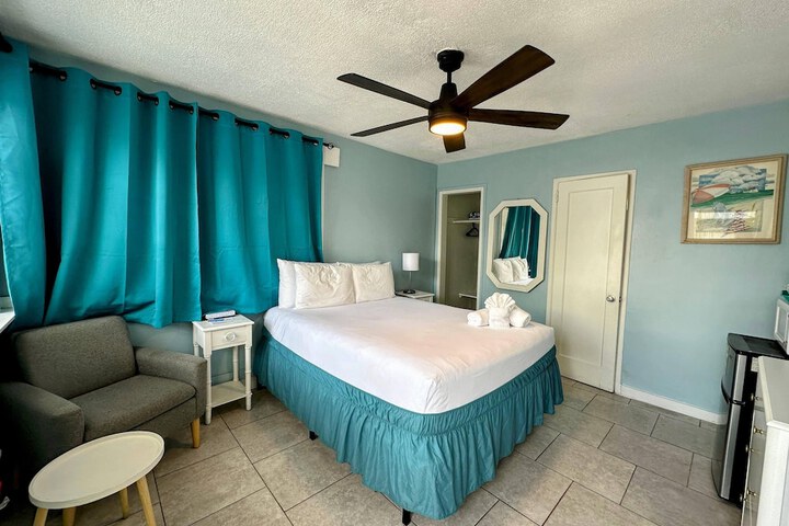 Room 10 of 52