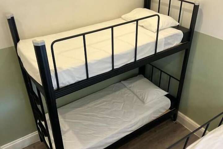 Room 11 of 25